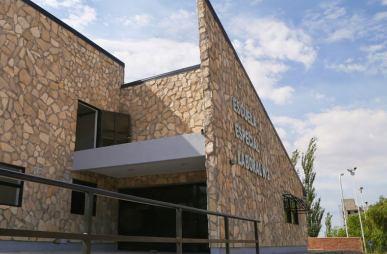 Donación escuela integral de adolescentes y jóvenes con discapacidad N°2